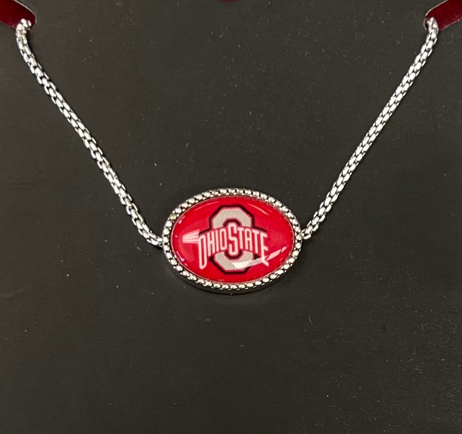 OHIO STATE BOX CHAIN NECKLACE WITH OVAL EMBLEM LOGO: A SYMBOL OF BUCKEYE PRIDE