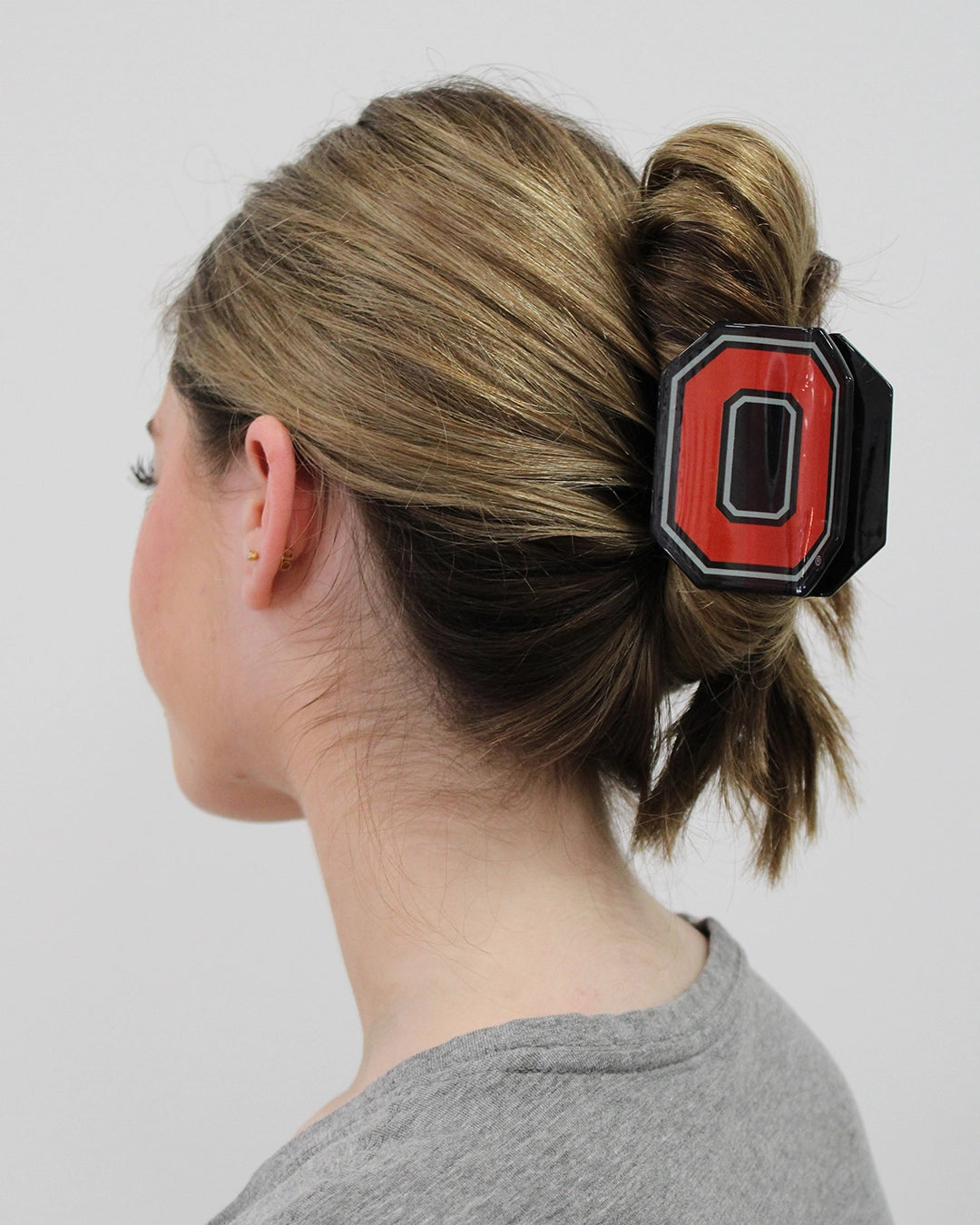 in hair black Ohio State® Block O Statement Claw Clip