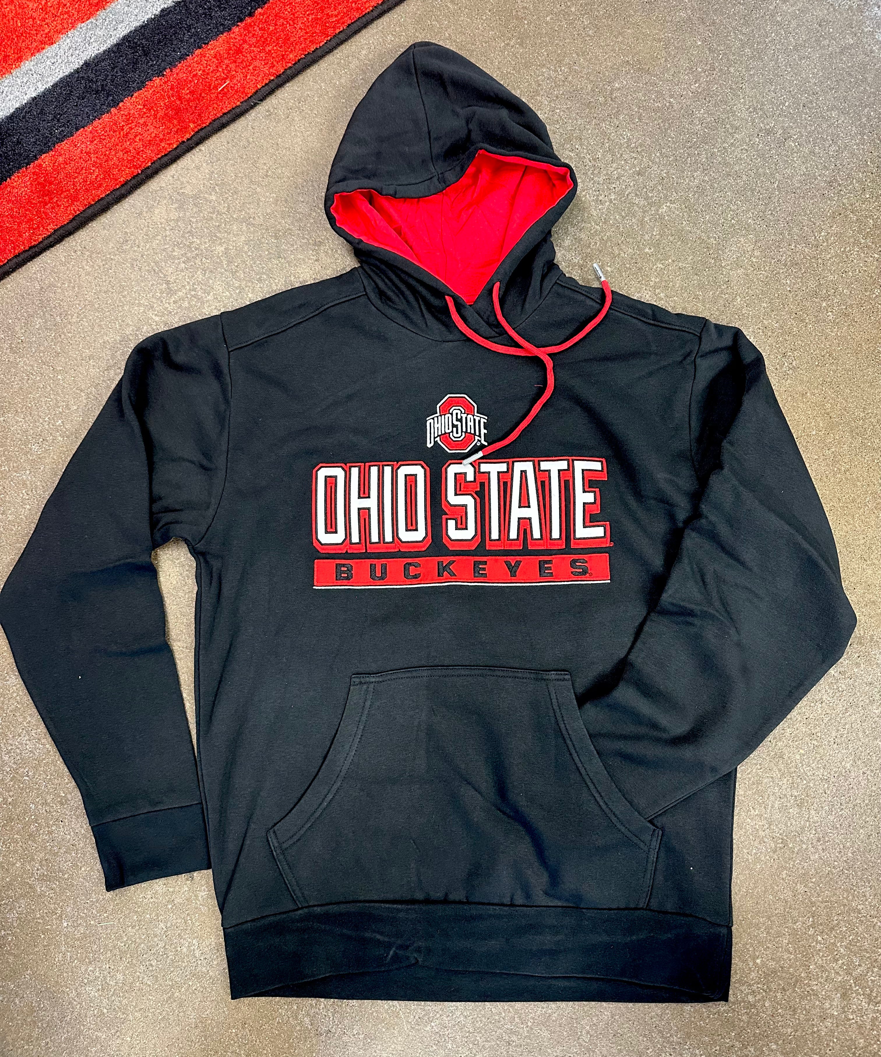 OHIO STATE BUCKEYE HOODED SWEATSHIRT WITH POCKETS
