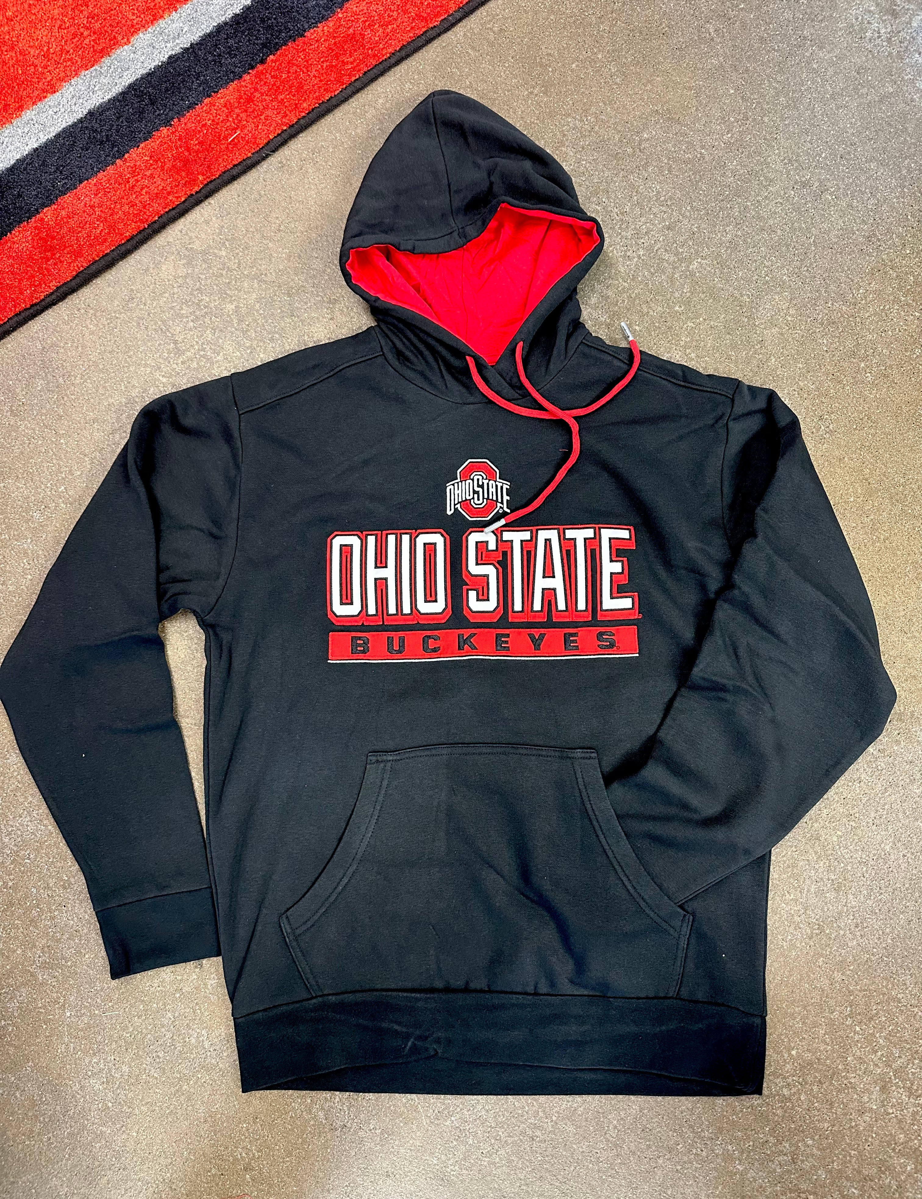 OHIO STATE BUCKEYE HOODED SWEATSHIRT WITH POCKETS